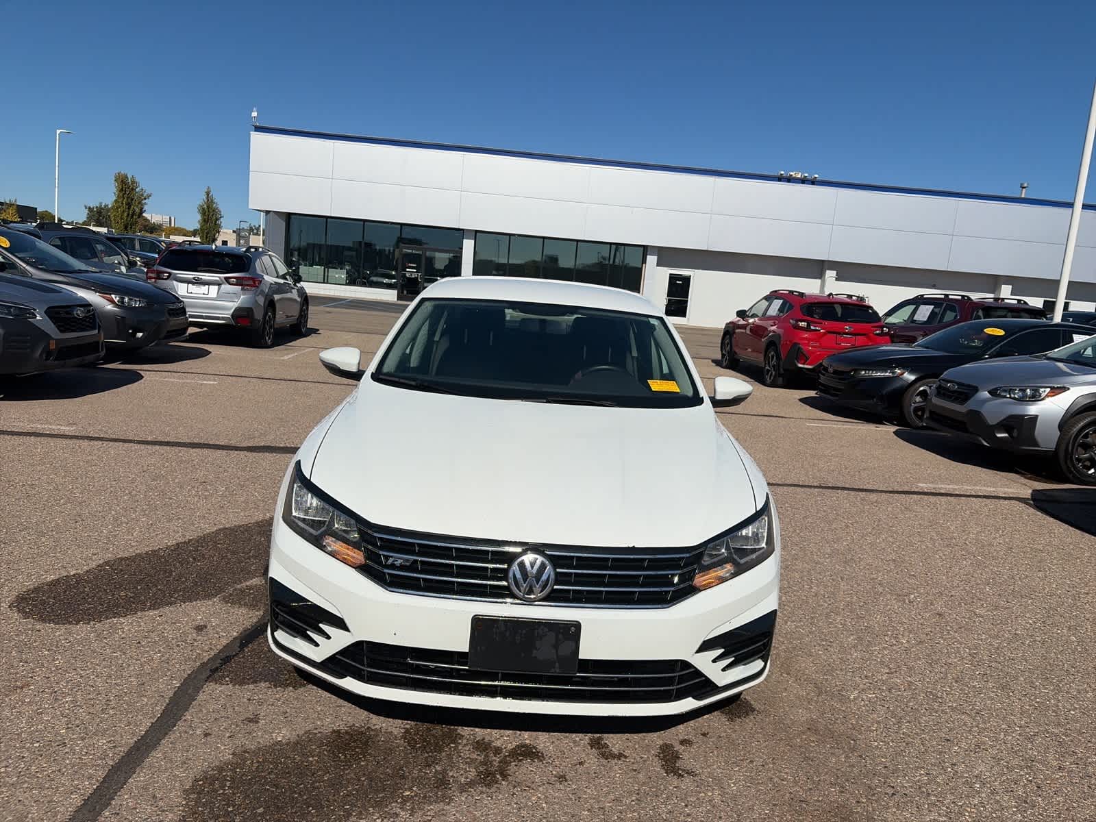 Thumbnail: 2018 Volkswagen Passat - 3