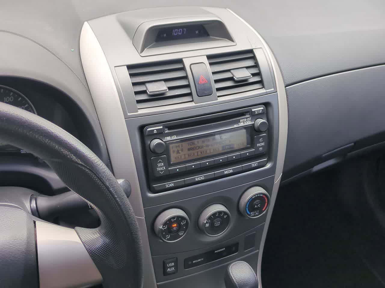 Thumbnail: 2012 Toyota Corolla - 28