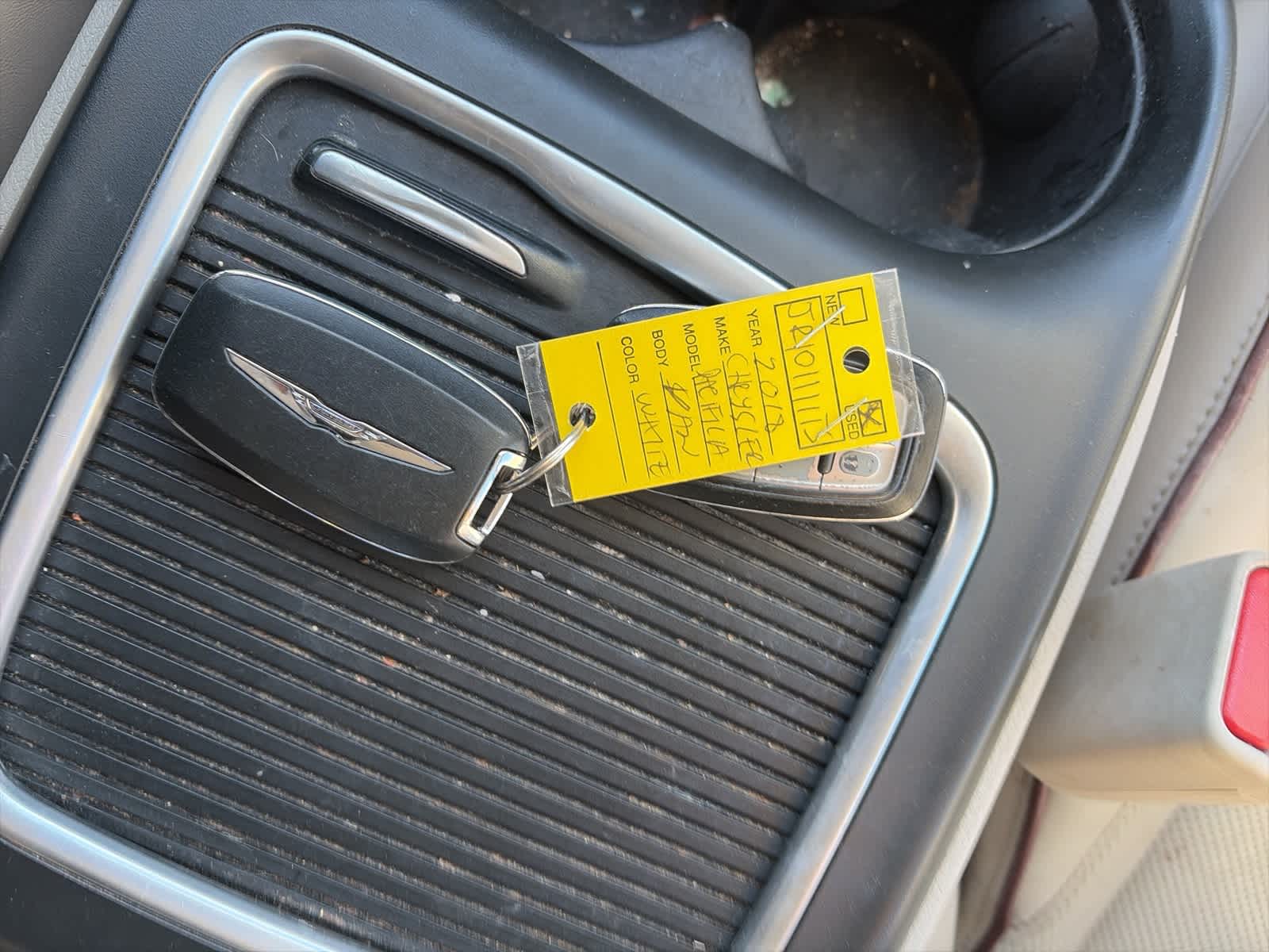 Thumbnail: 2018 Chrysler Pacifica - 21