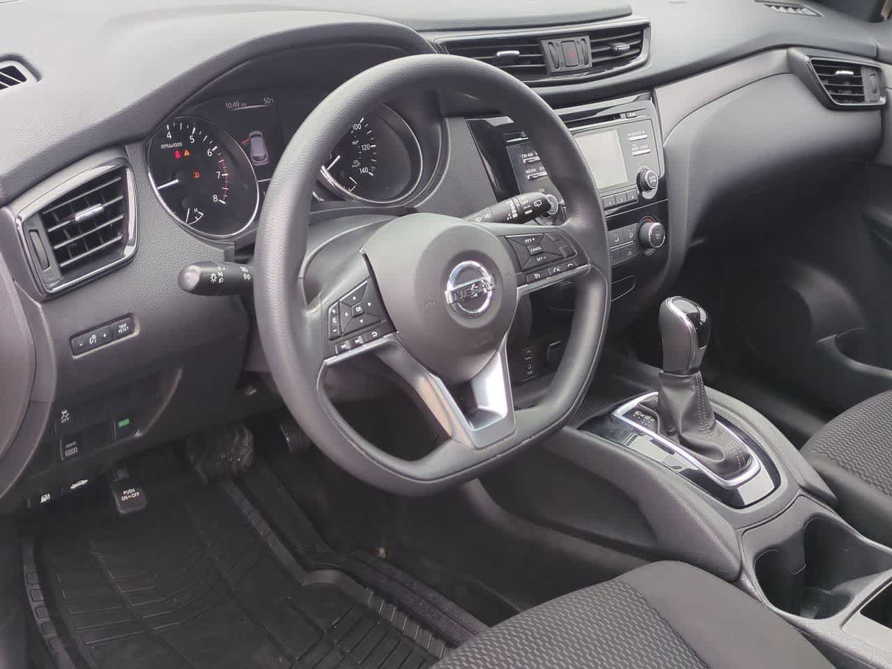 Thumbnail: 2018 Nissan Rogue Sport - 2