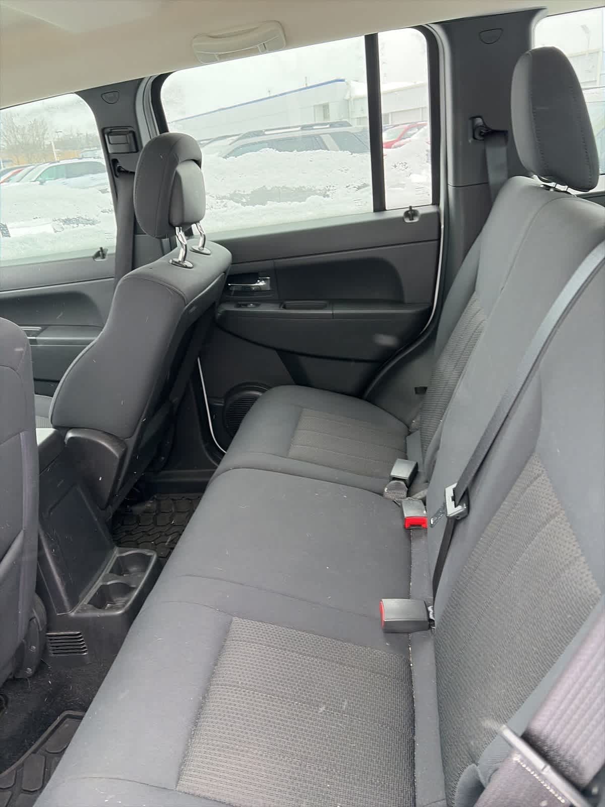 Thumbnail: 2012 Jeep Liberty - 8