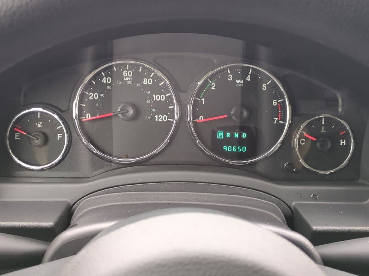 Thumbnail: 2012 Jeep Liberty - 30