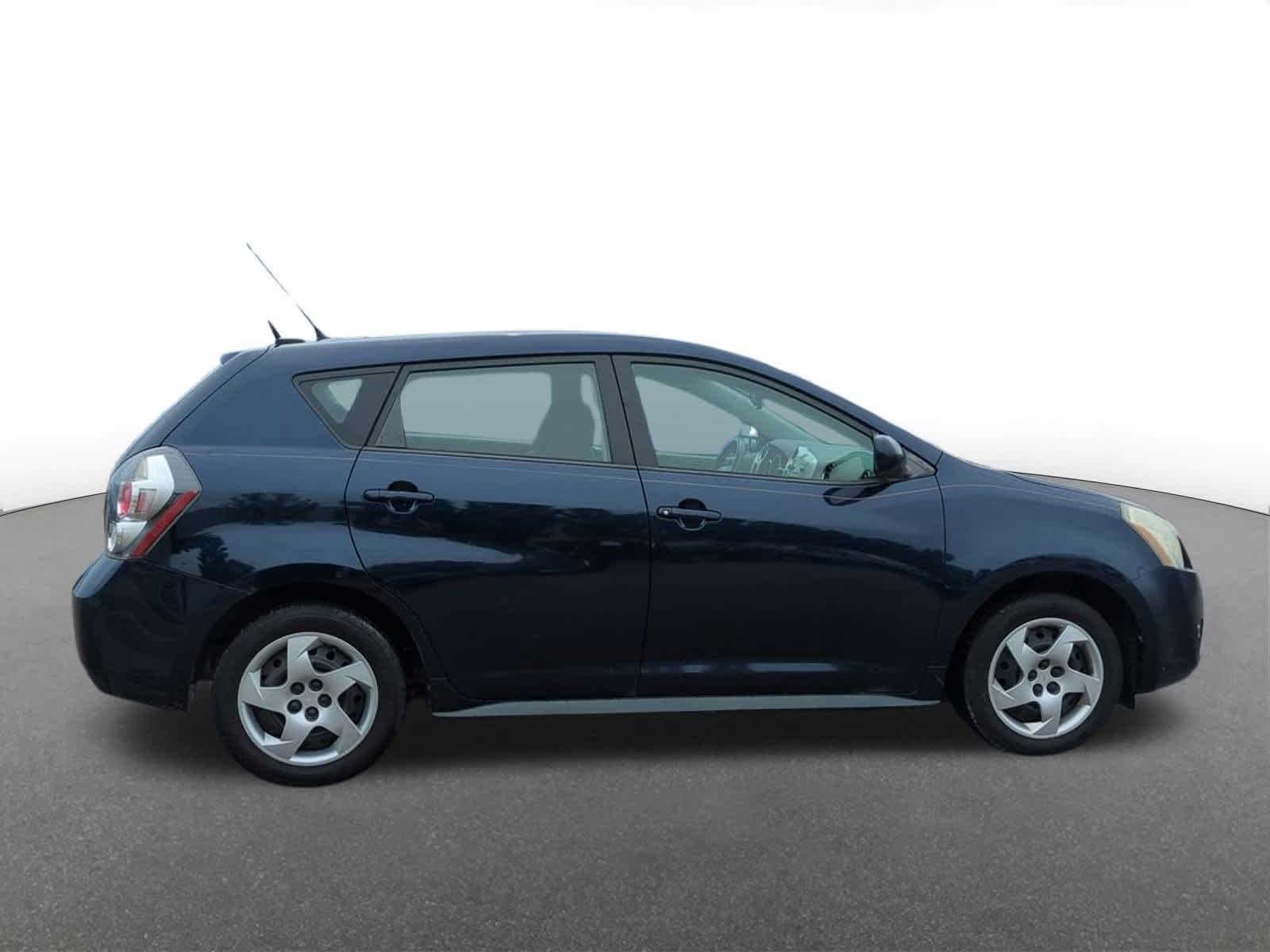 Thumbnail: 2010 Pontiac Vibe - 7