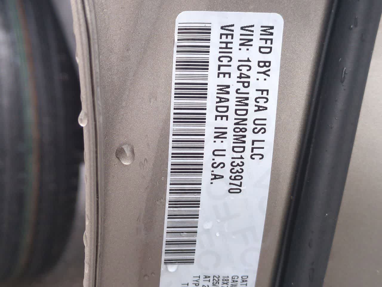 Thumbnail: 2021 Jeep Cherokee - 35