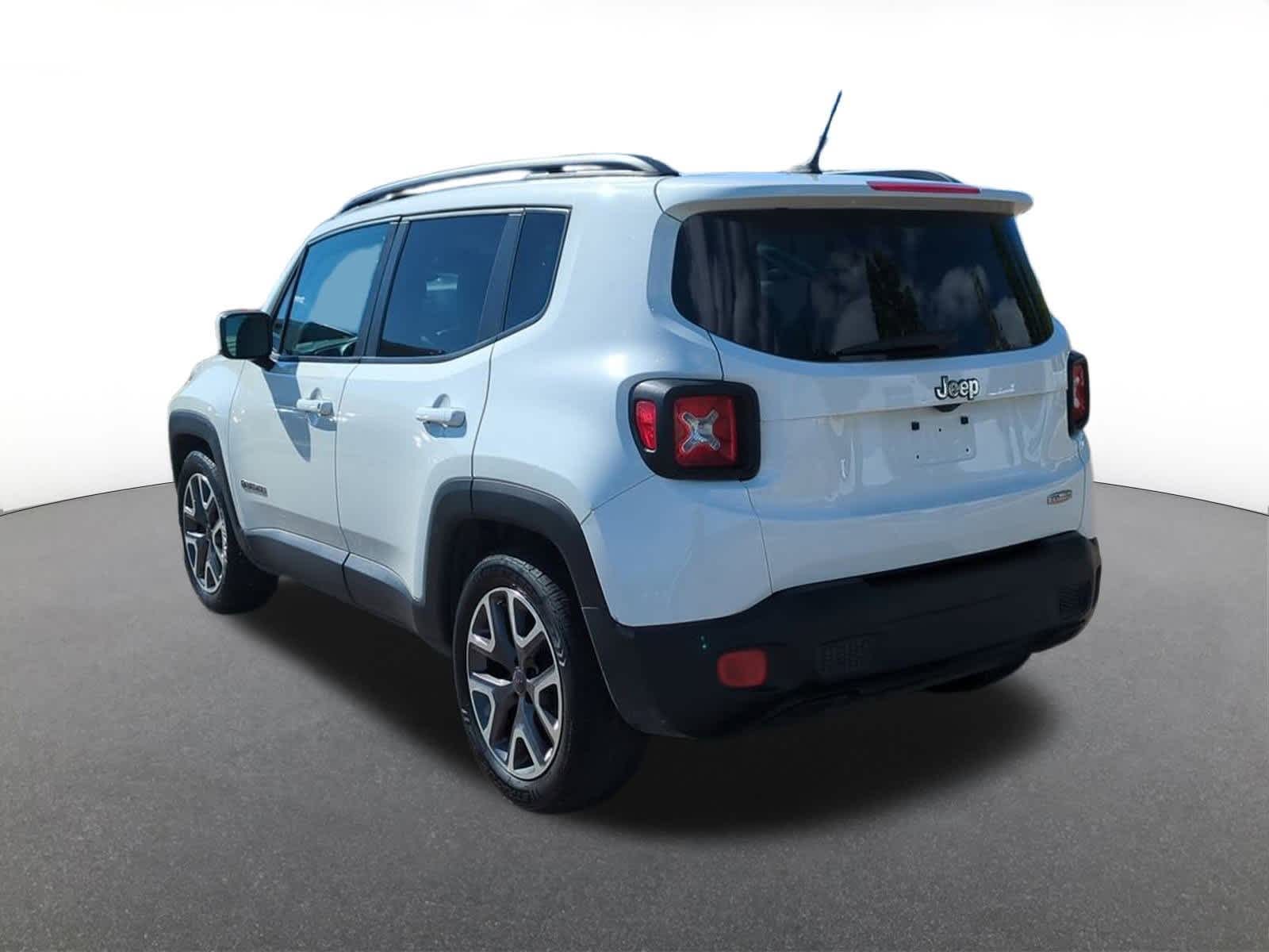 Thumbnail: 2016 Jeep Renegade - 4