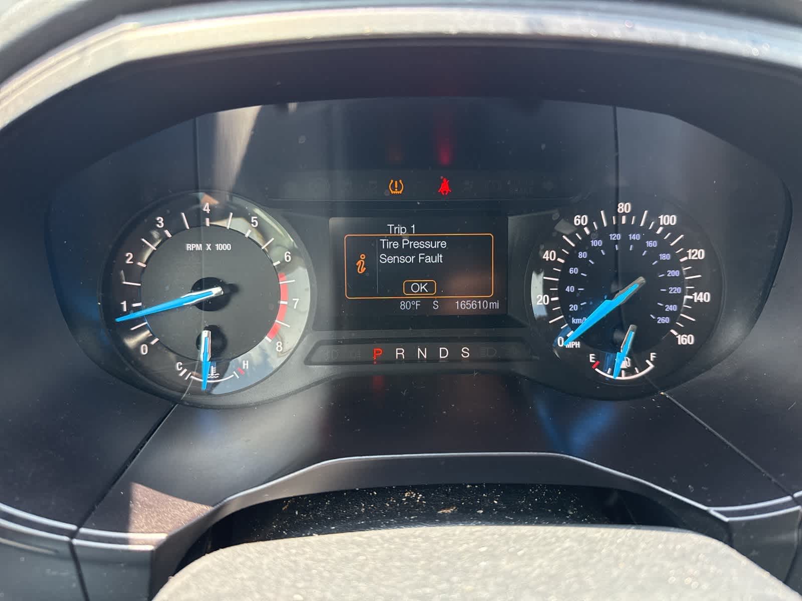 2016 Ford Edge SE 18