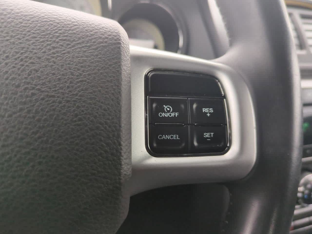 Thumbnail: 2014 Dodge Challenger - 21