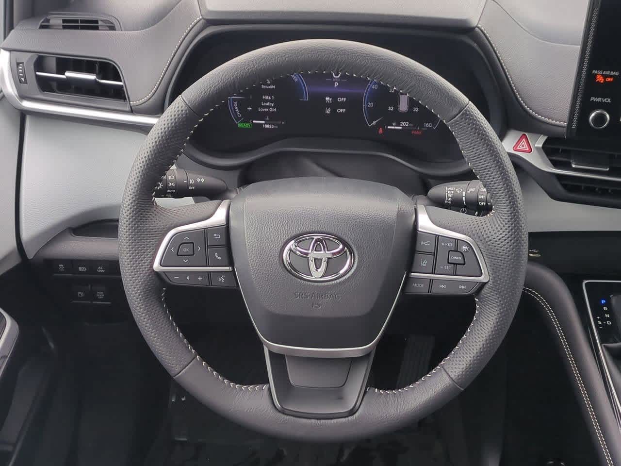 Thumbnail: 2025 Toyota Sienna - 24