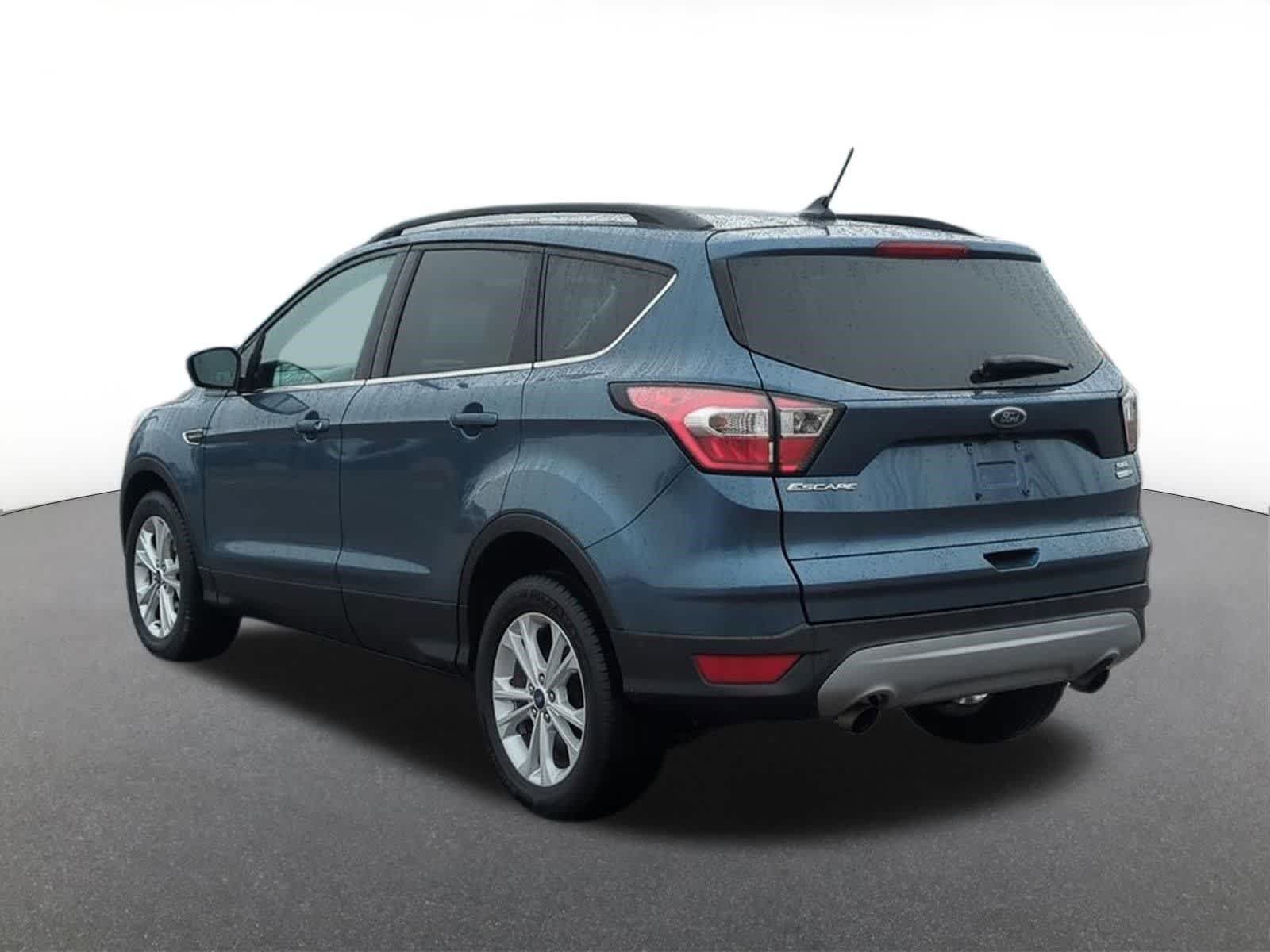 Thumbnail: 2018 Ford Escape - 4