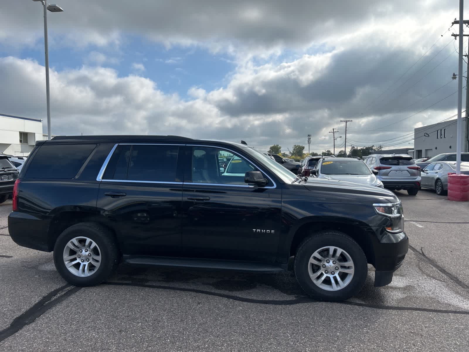 Thumbnail: 2018 Chevrolet Tahoe - 5