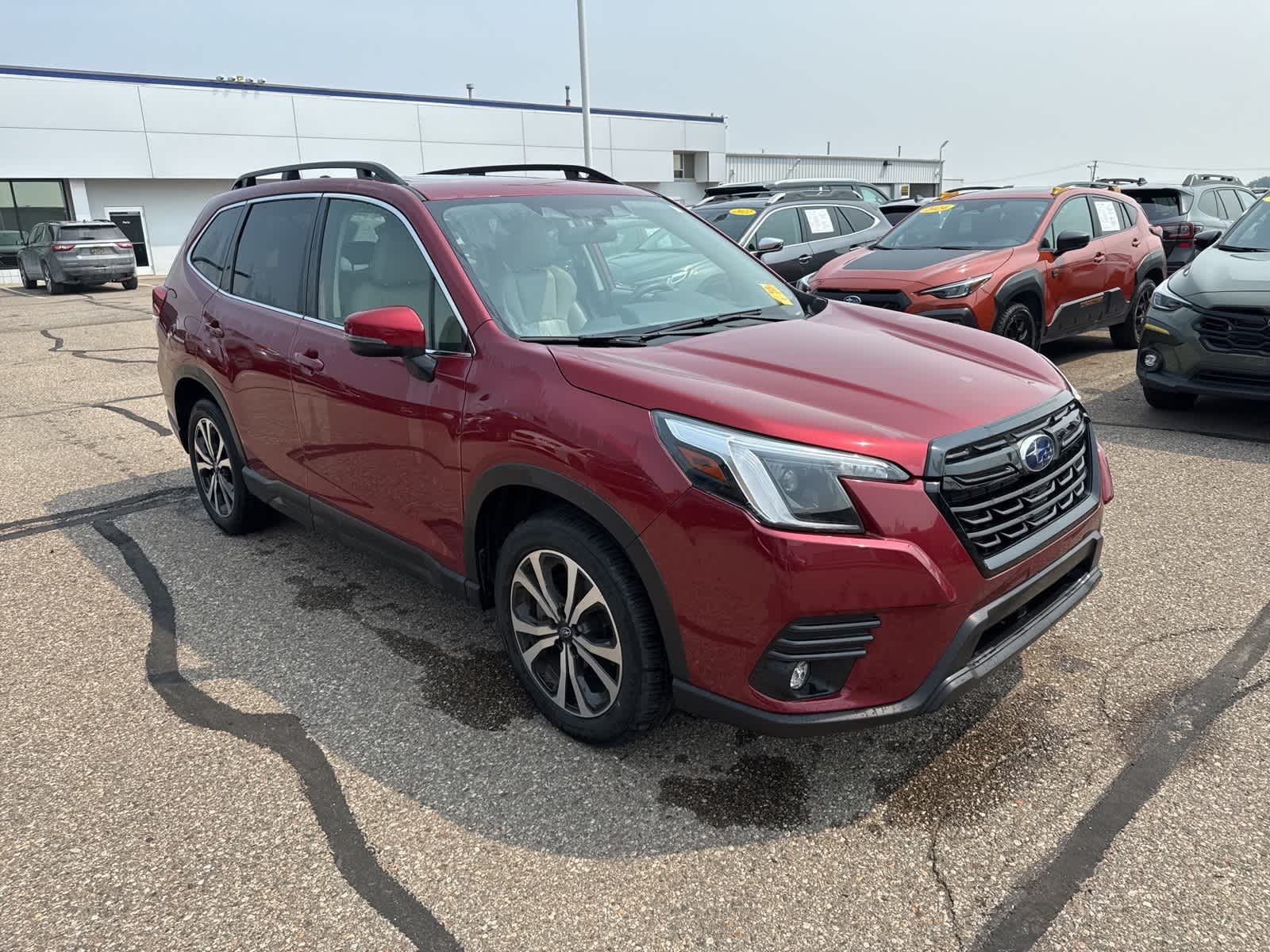 2024 Subaru Forester Limited Base photo 4