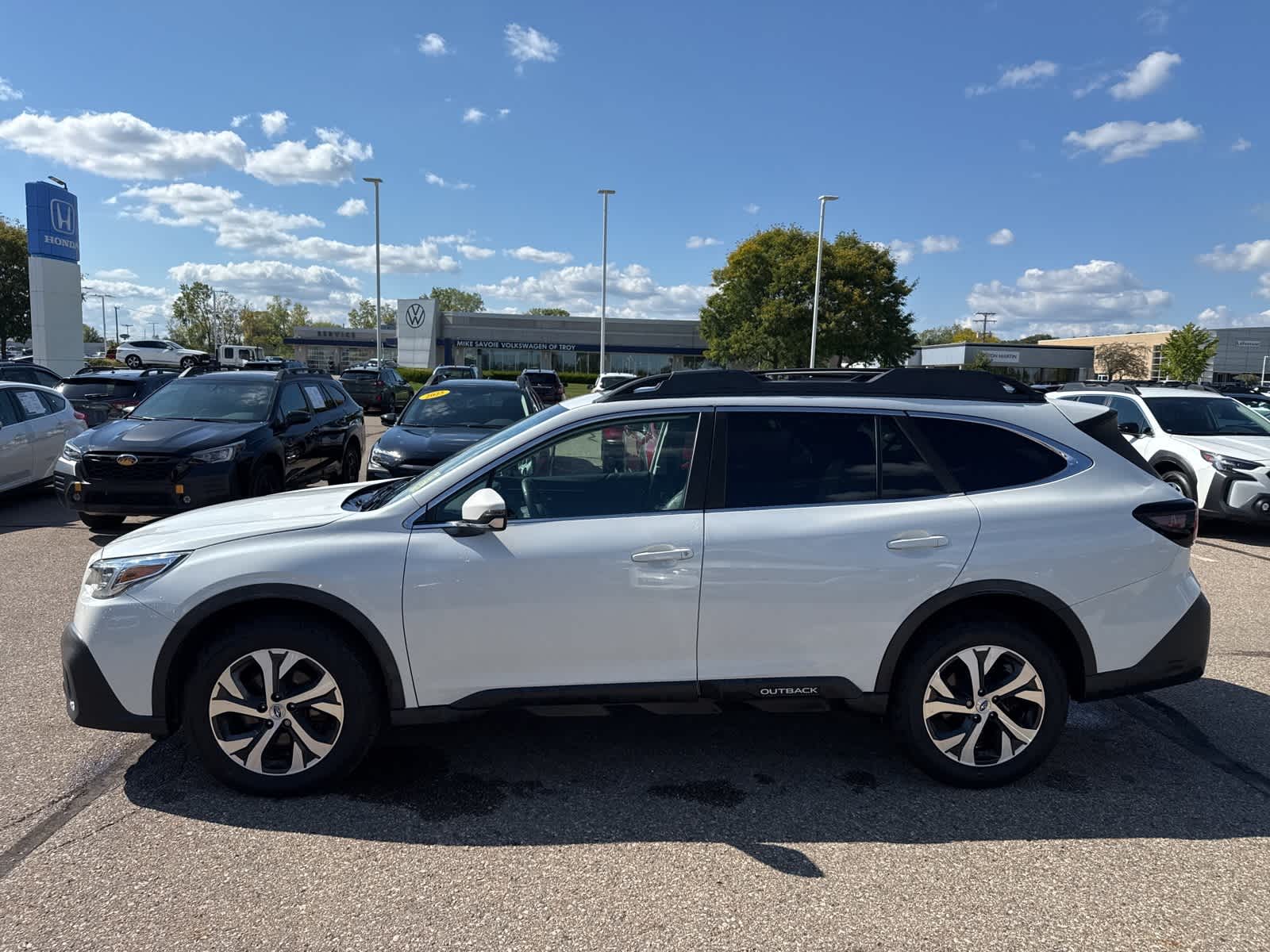 Thumbnail: 2020 Subaru Outback - 12