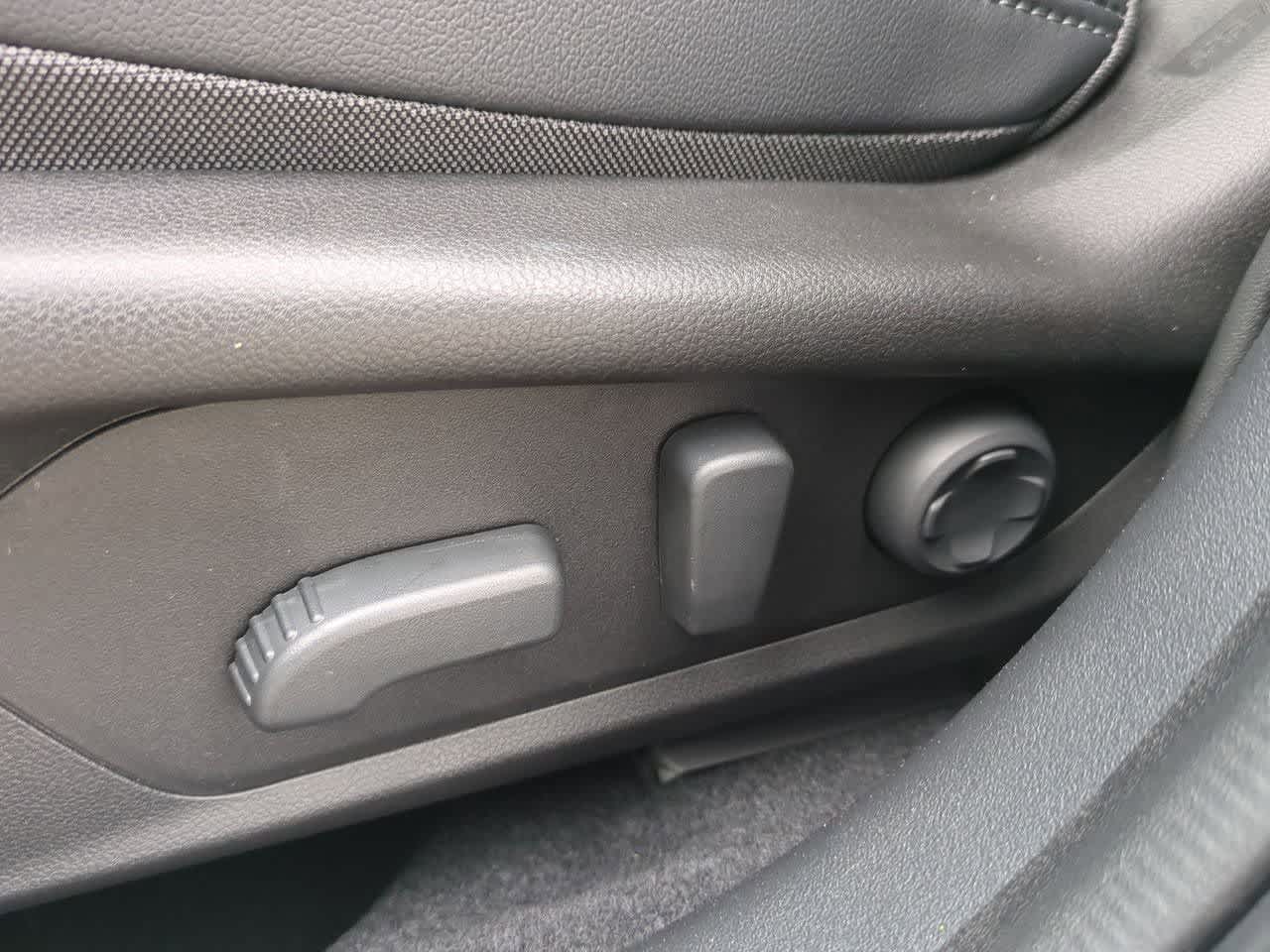 Thumbnail: 2026 Subaru Outback - 16