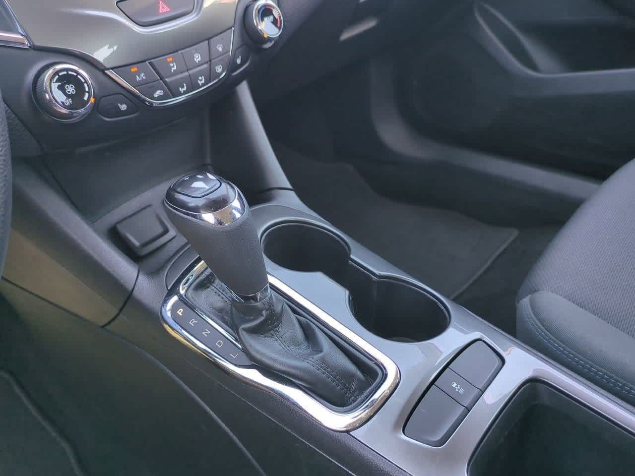 Thumbnail: 2018 Chevrolet Cruze - 28