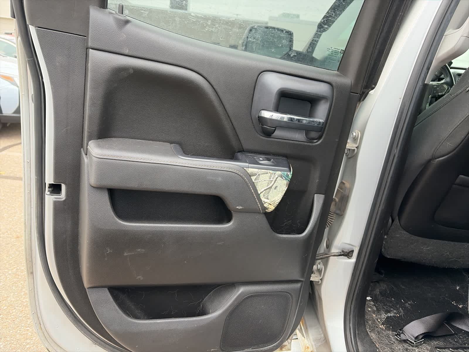 Thumbnail: 2015 Chevrolet Silverado 1500 - 19