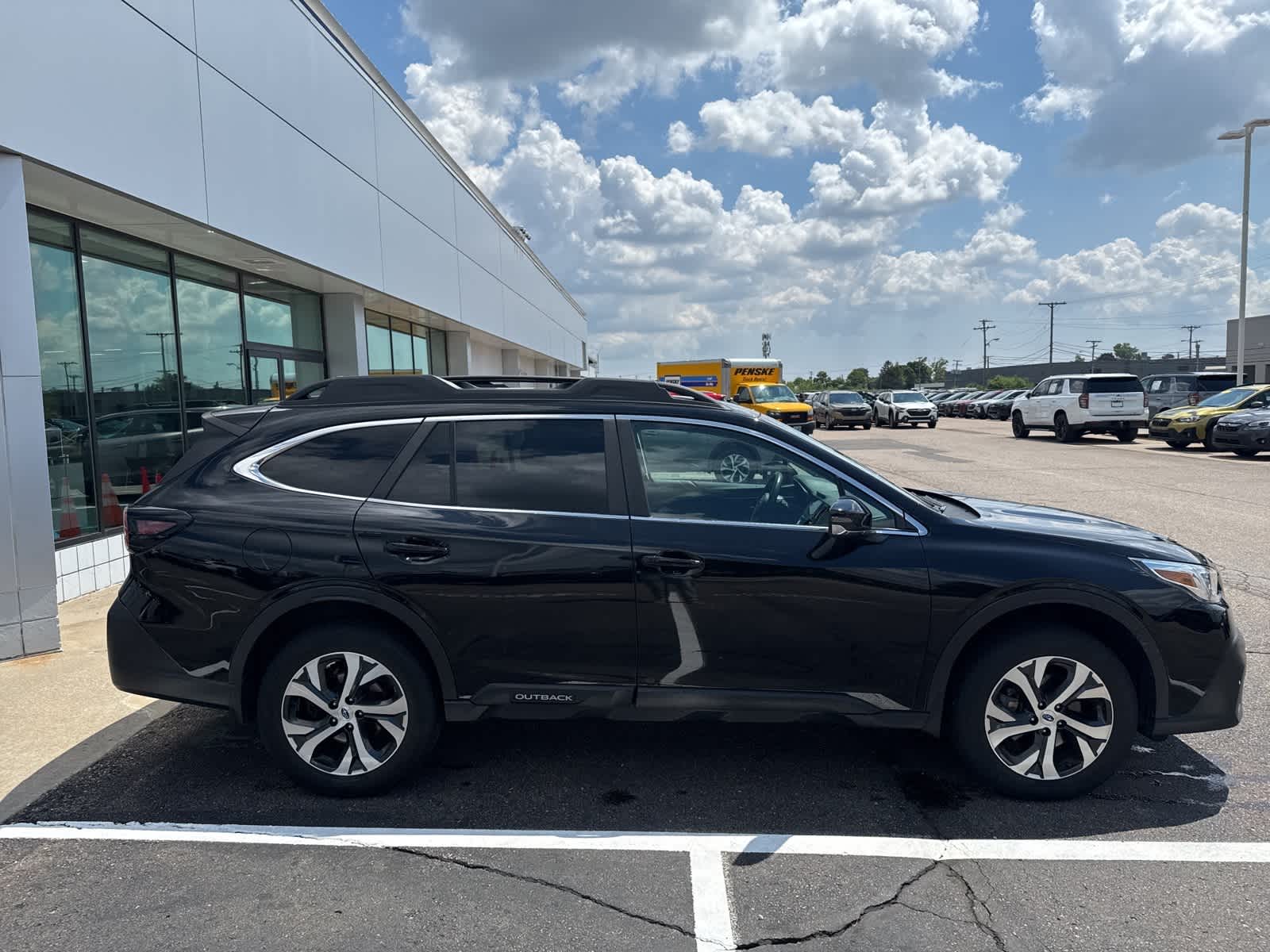 Thumbnail: 2022 Subaru Outback - 9