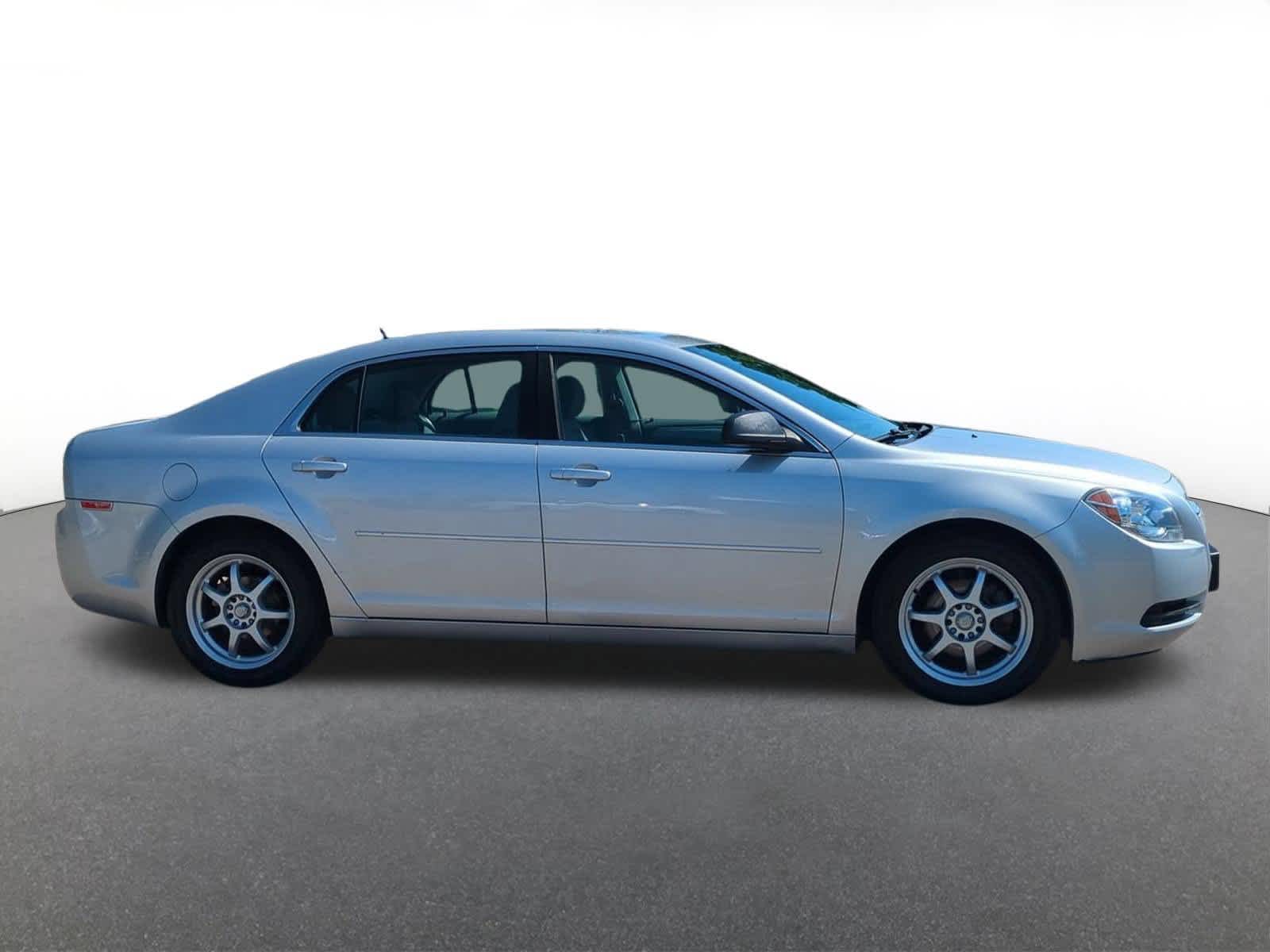 2011 Chevrolet Malibu 1LS - Photo 7