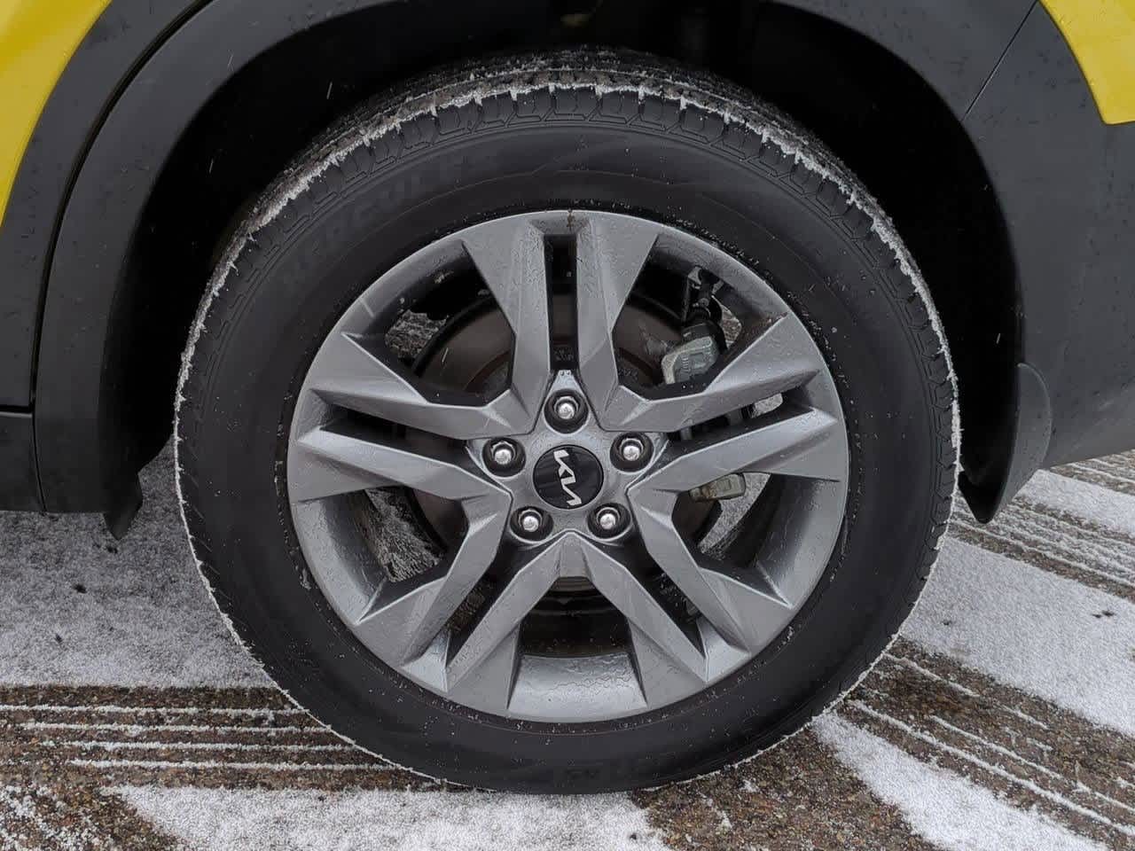 Thumbnail: 2022 Kia Seltos - 13