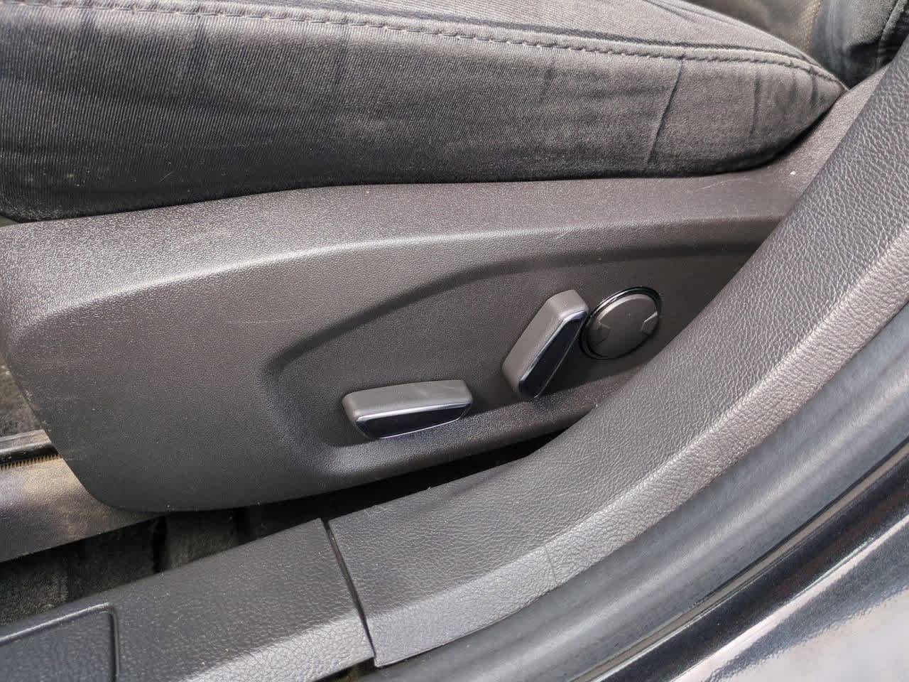 Thumbnail: 2013 Ford Fusion - 15