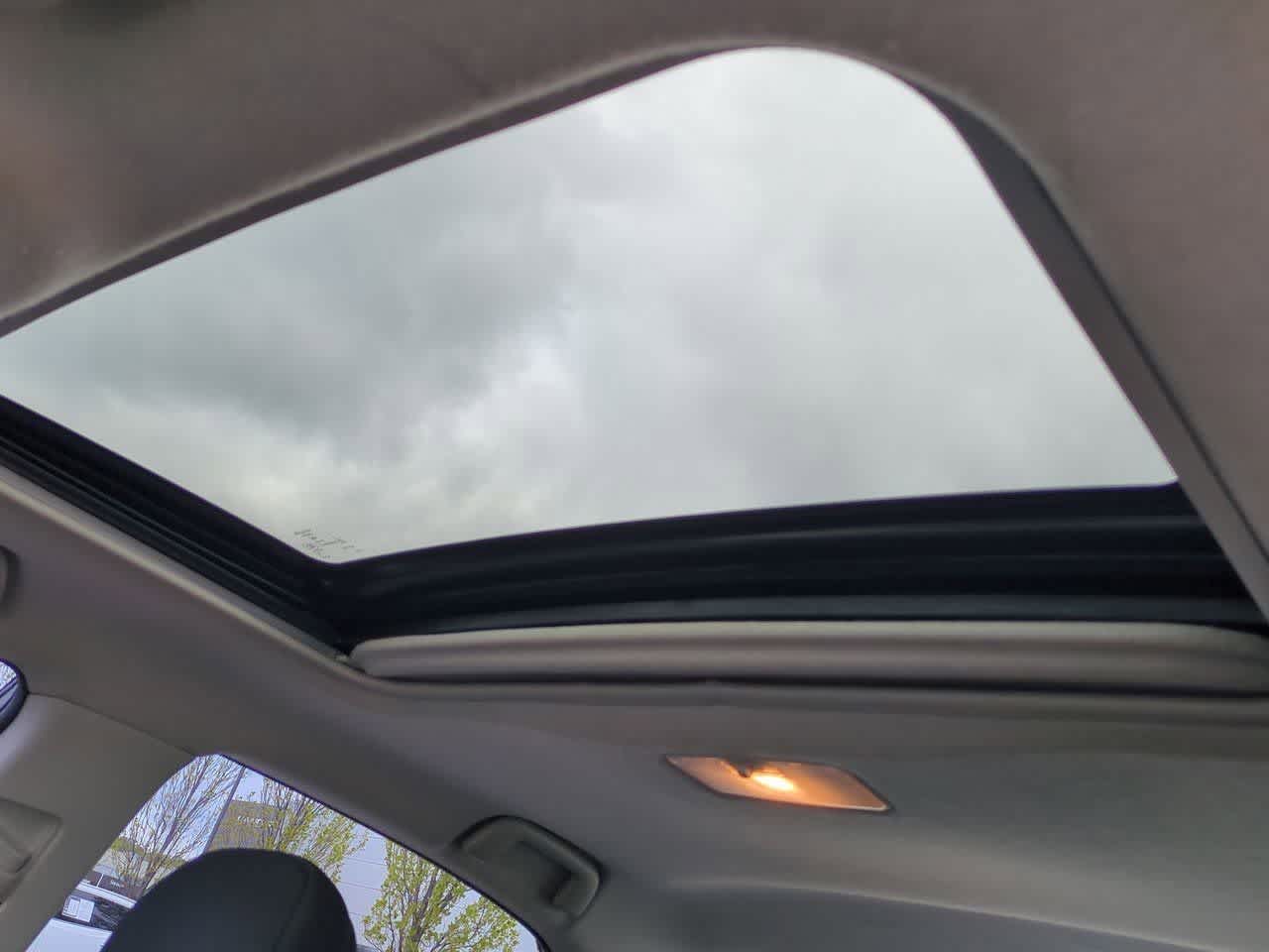 Thumbnail: 2012 Toyota Corolla - 18