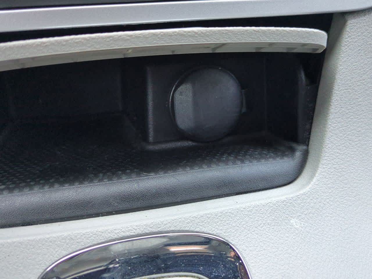 2011 Chevrolet Malibu 1LS - Photo 28