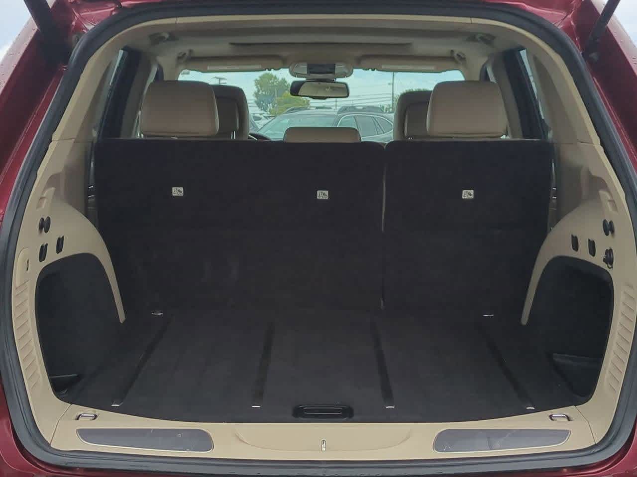 Thumbnail: 2015 Jeep Grand Cherokee - 34