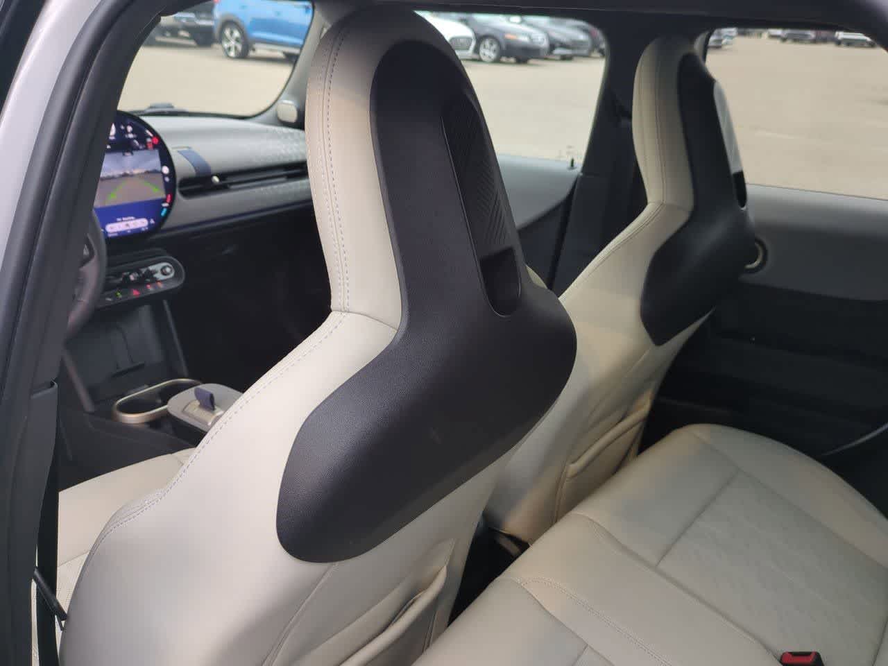 Thumbnail: 2025 MINI Cooper Hardtop - 16