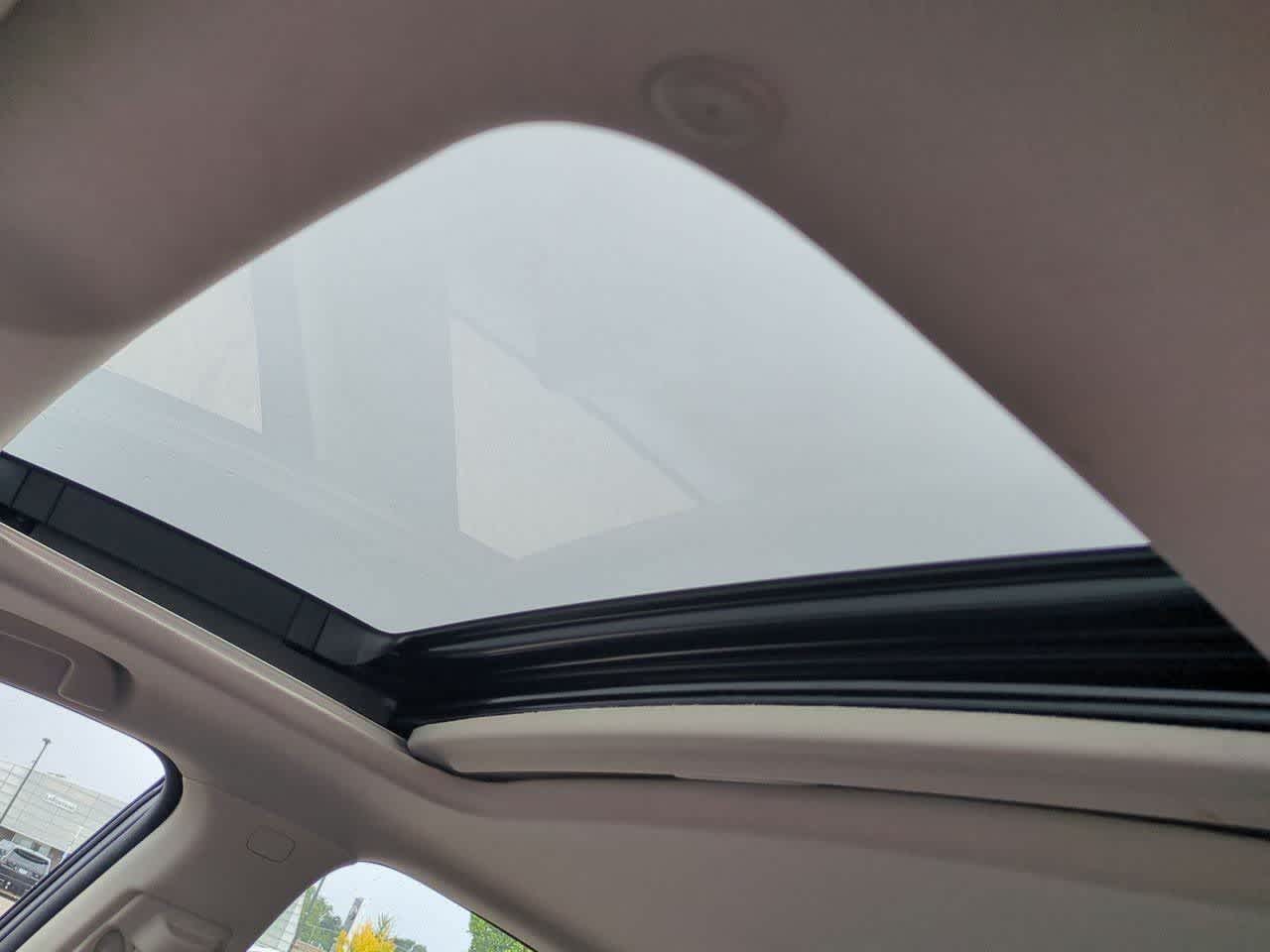 2022 Honda Accord Hybrid EX-L - Photo 18