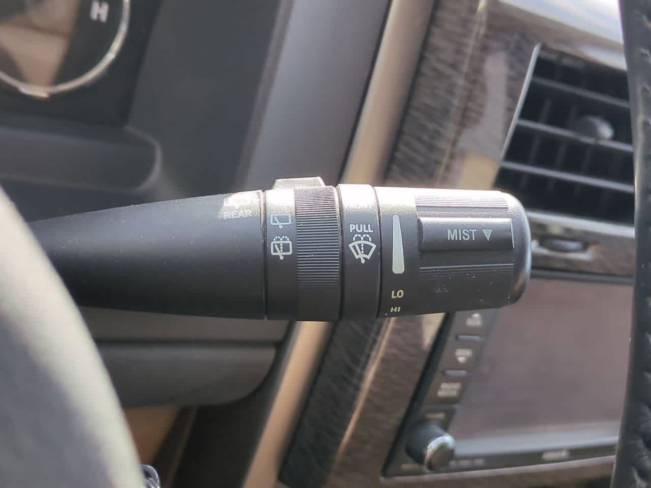 Thumbnail: 2012 Jeep Liberty - 26