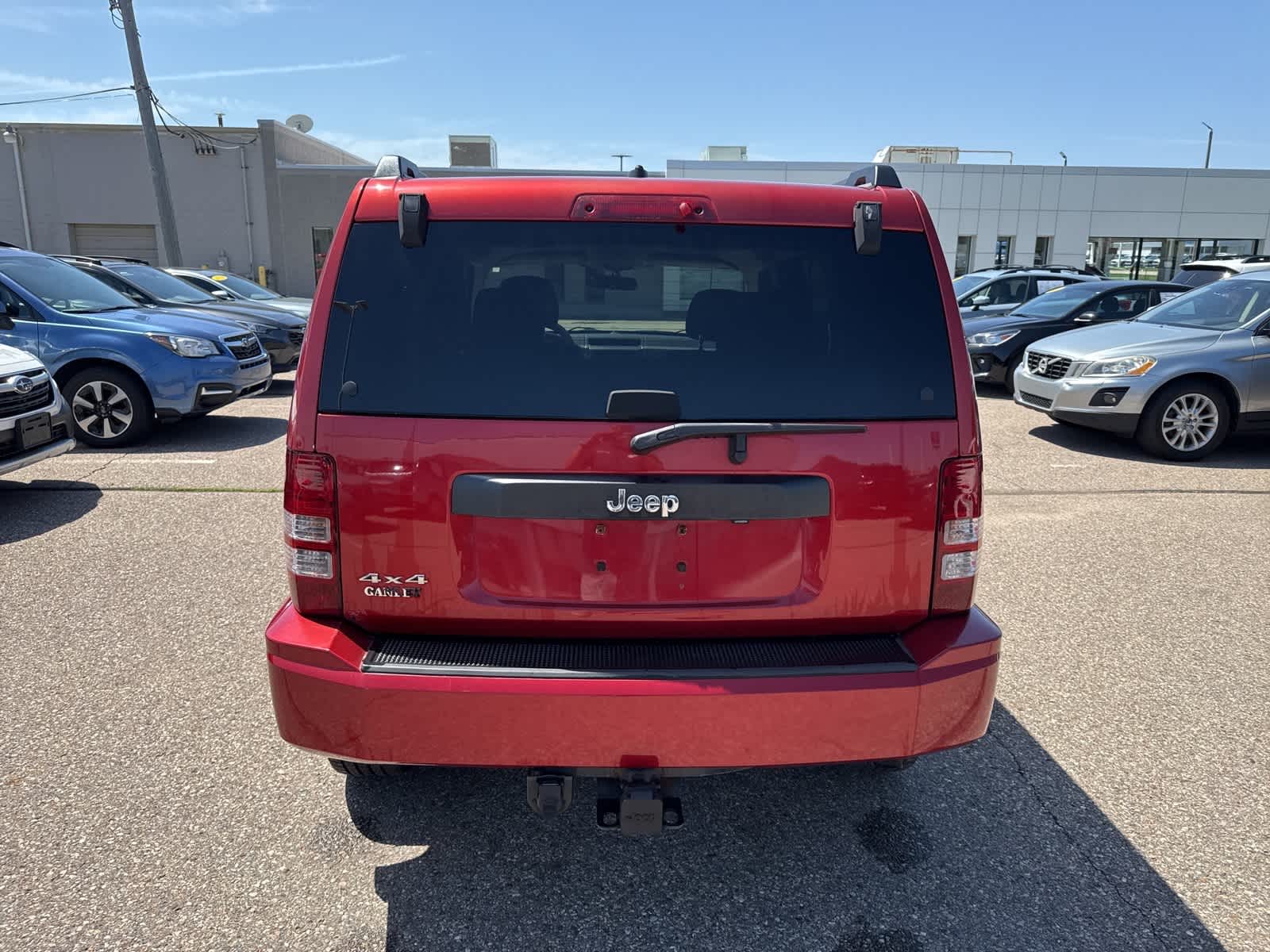 Thumbnail: 2010 Jeep Liberty - 13