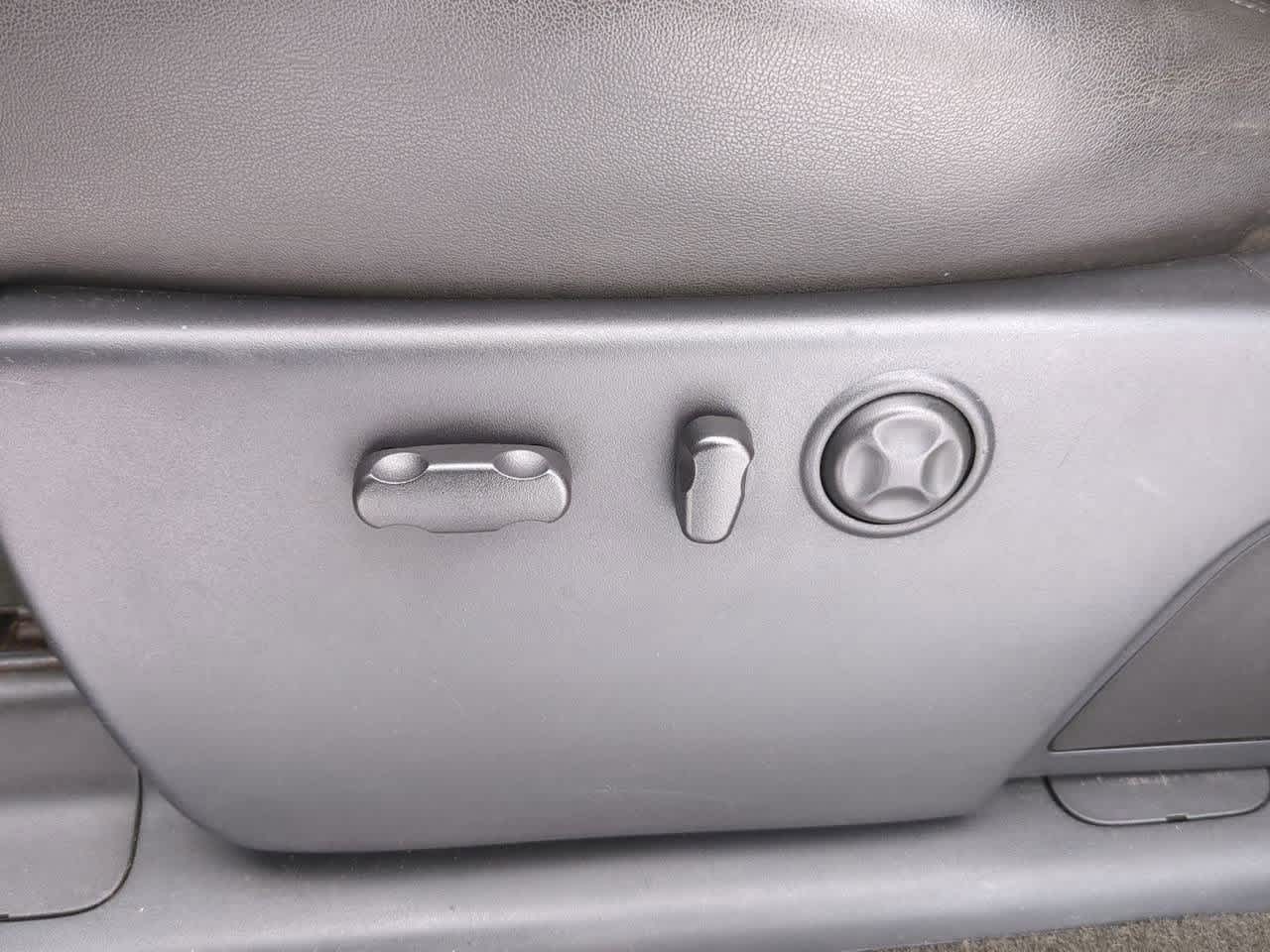 Thumbnail: 2014 GMC Sierra 2500 - 16