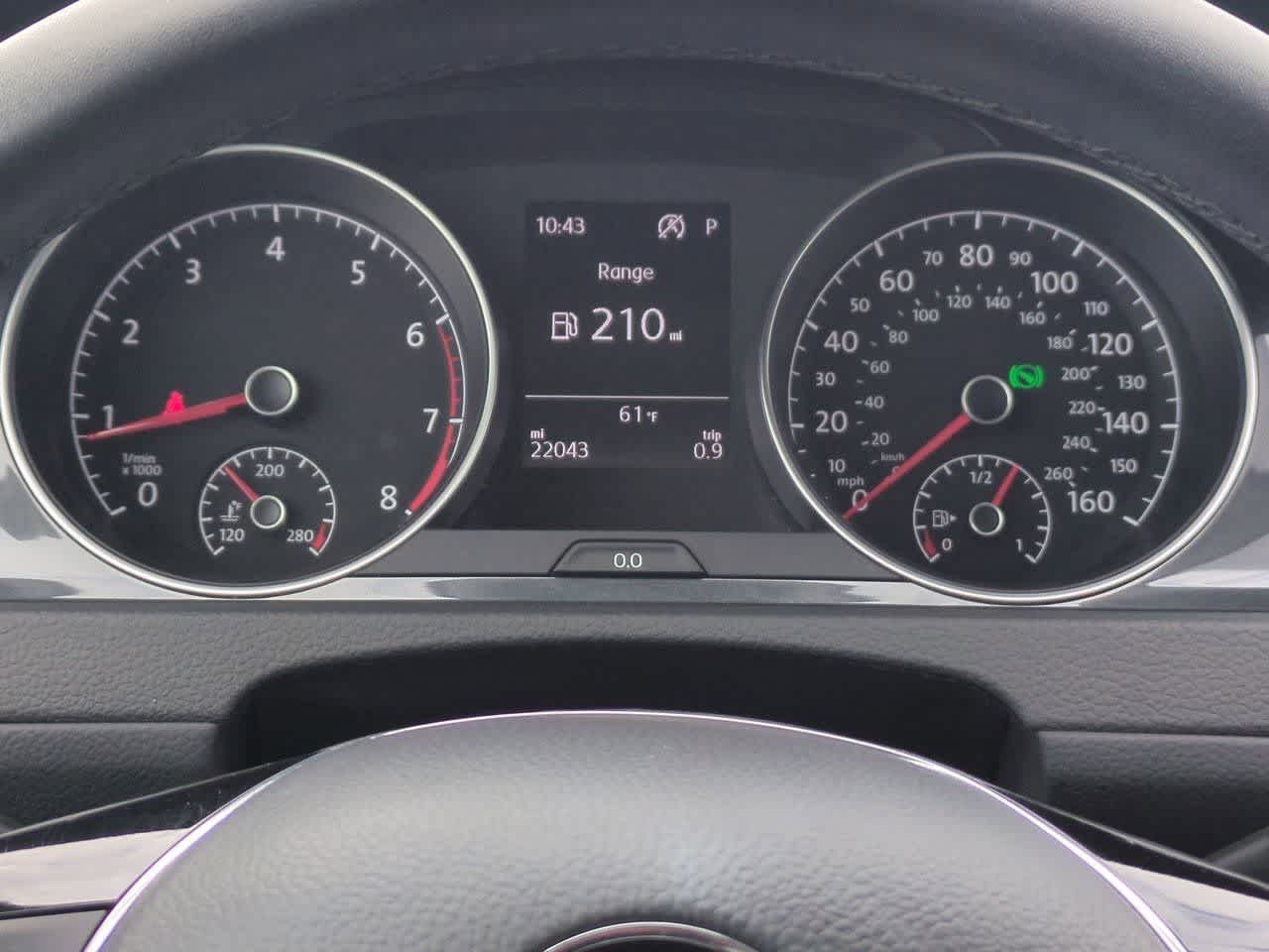 Thumbnail: 2021 Volkswagen Golf - 32
