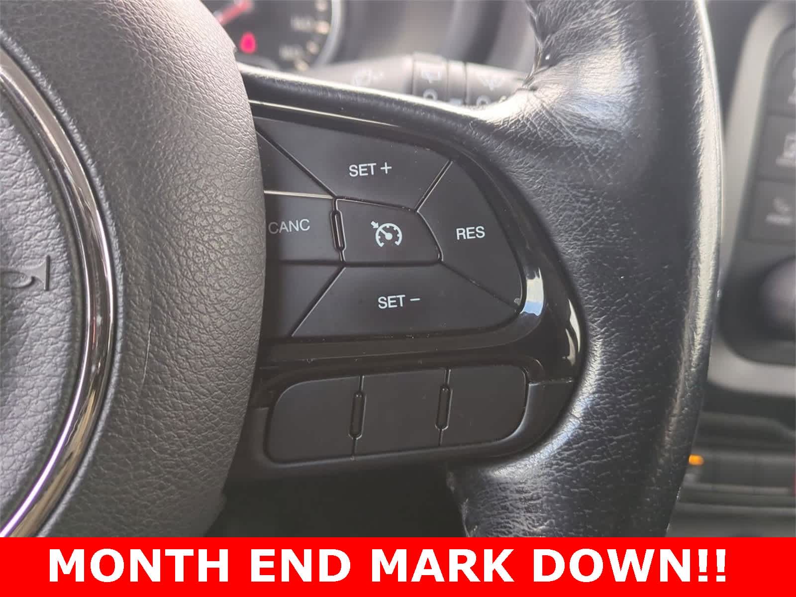 Thumbnail: 2017 Jeep Renegade - 24