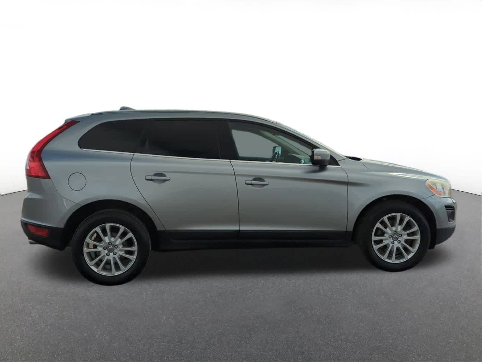 Thumbnail: 2010 Volvo XC60 - 7