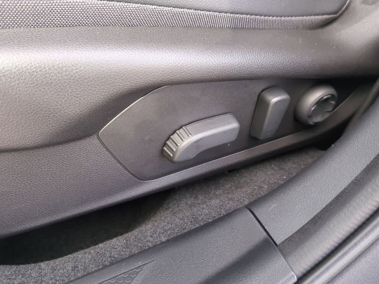 Thumbnail: 2026 Subaru Outback - 16