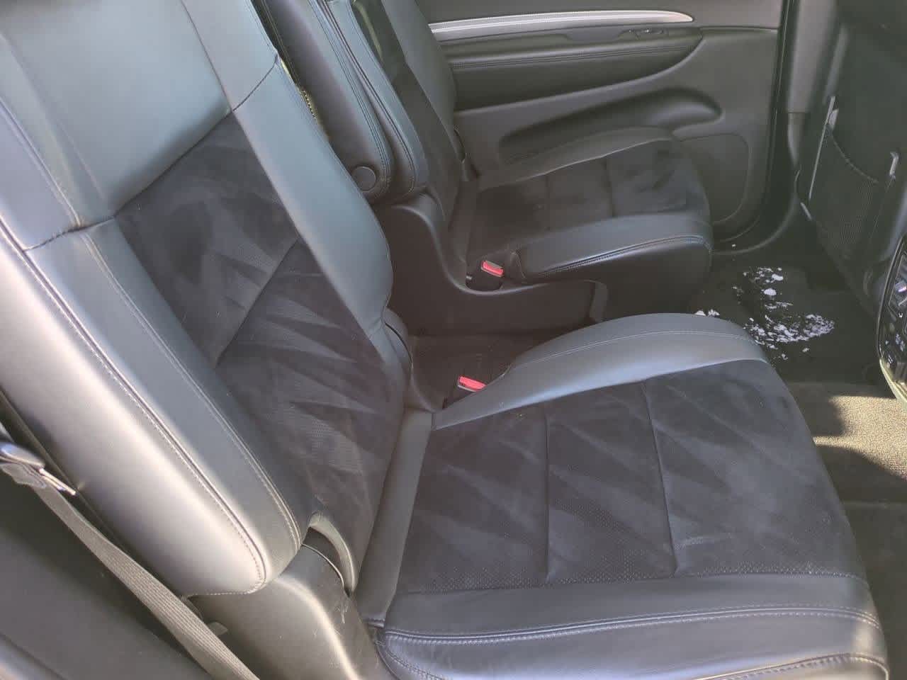 Thumbnail: 2018 Dodge Durango - 13