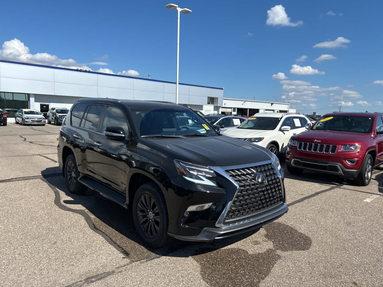 Thumbnail: 2023 Lexus GX - 4