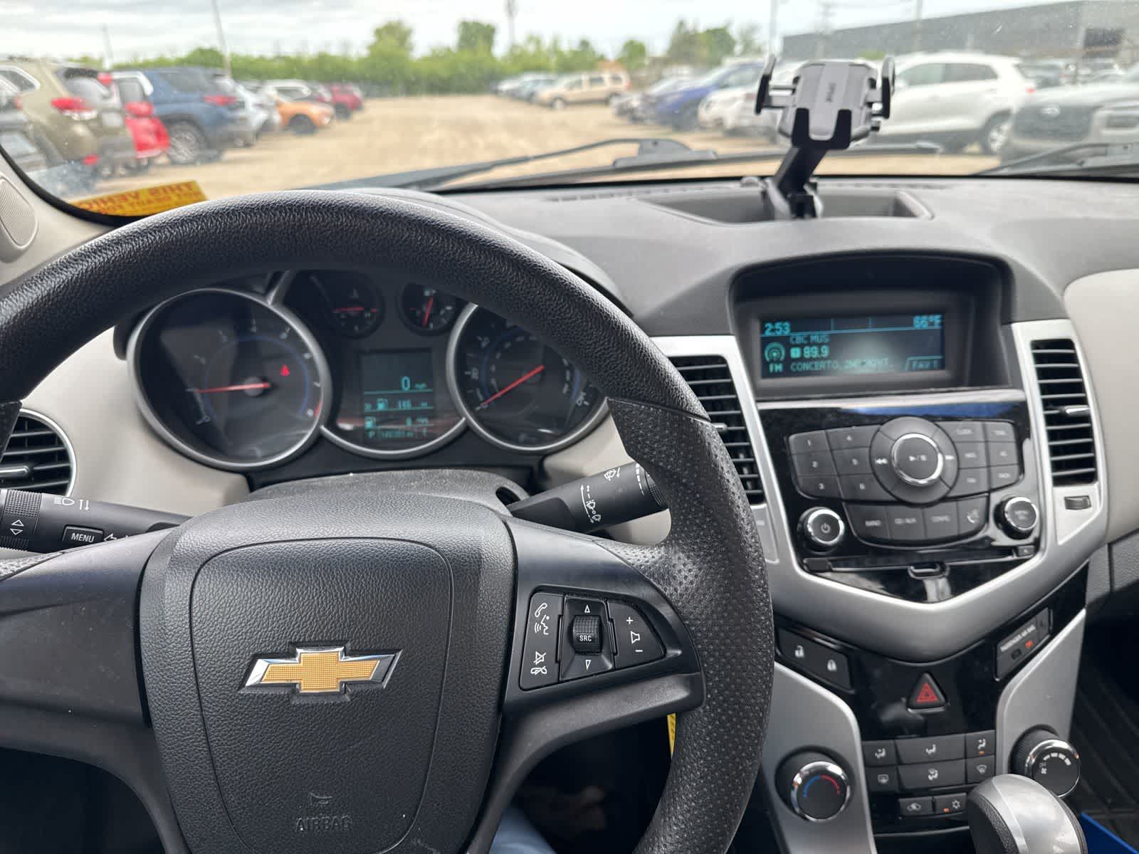 Thumbnail: 2012 Chevrolet Cruze - 8