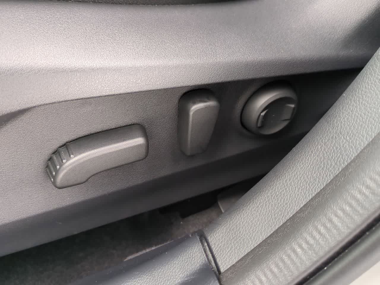 Thumbnail: 2025 Subaru Outback - 16