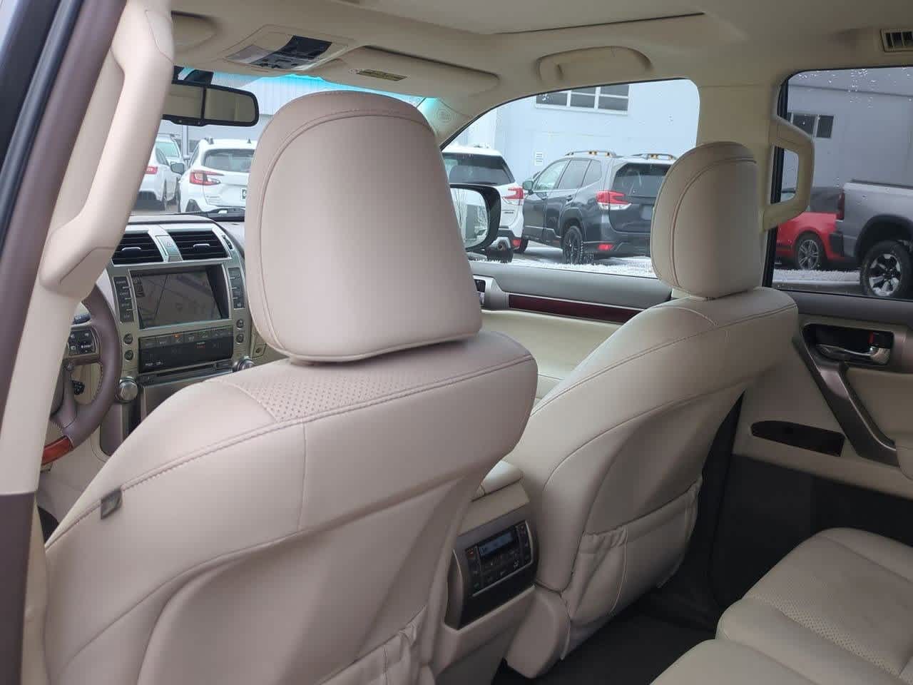 Thumbnail: 2011 Lexus GX - 17