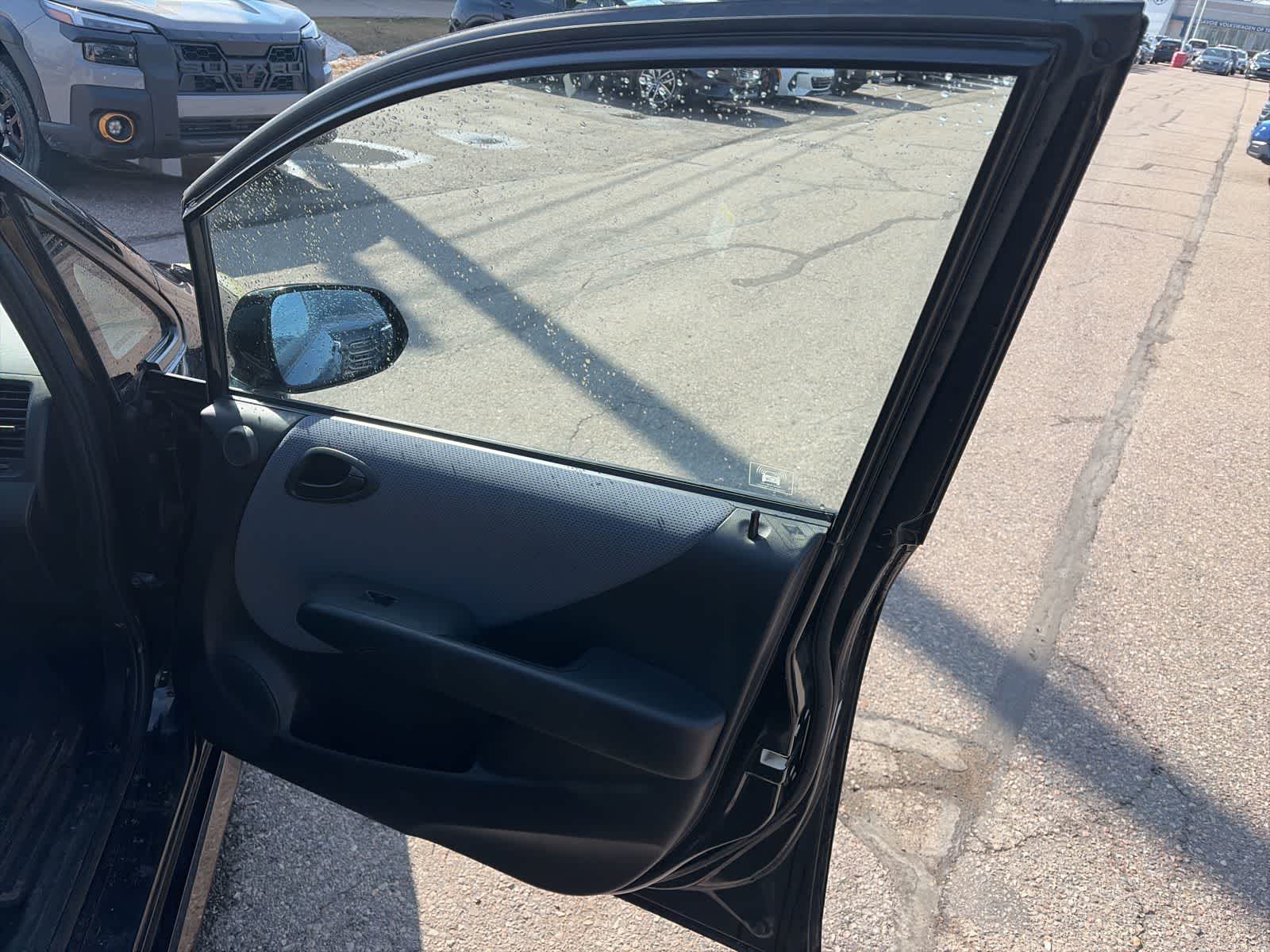 Thumbnail: 2008 Honda Fit - 16