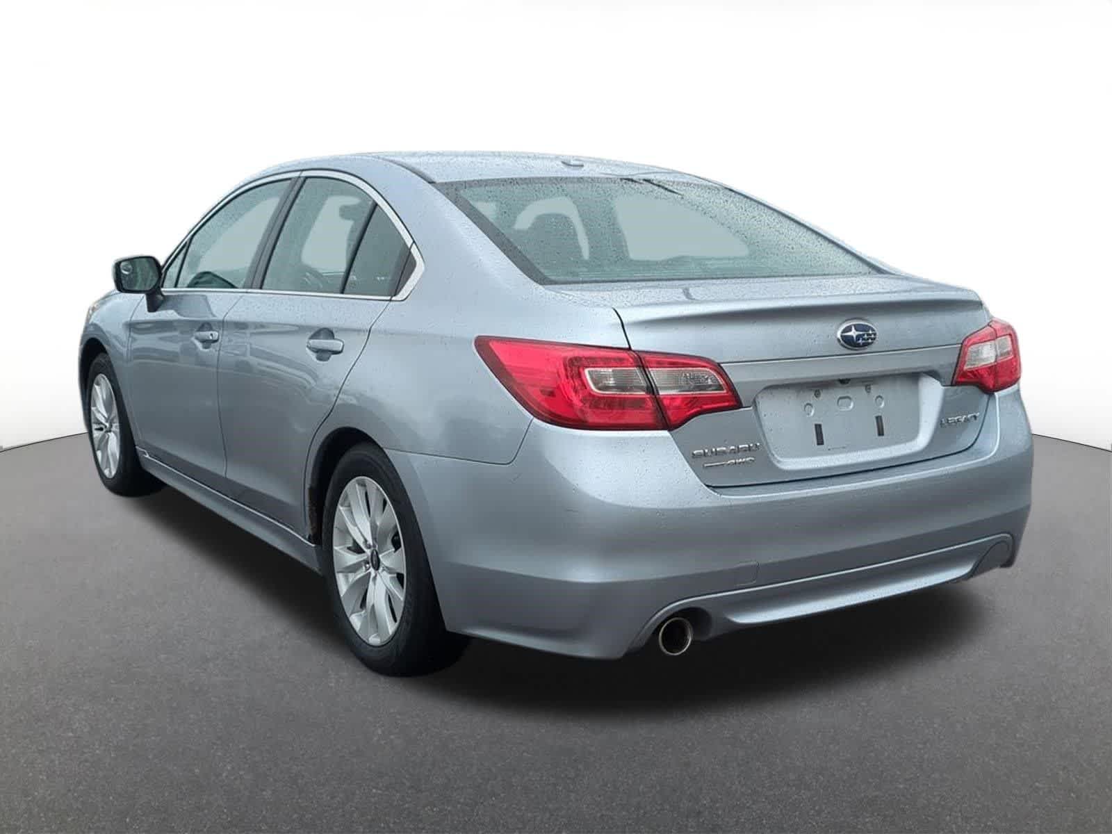 Thumbnail: 2015 Subaru Legacy - 4