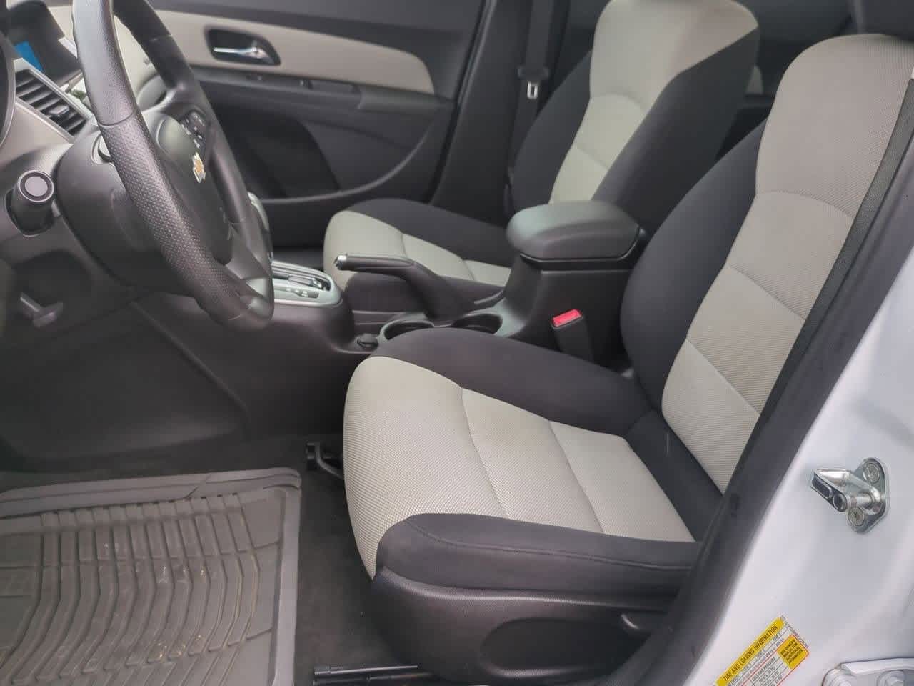 Thumbnail: 2016 Chevrolet Cruze - 14