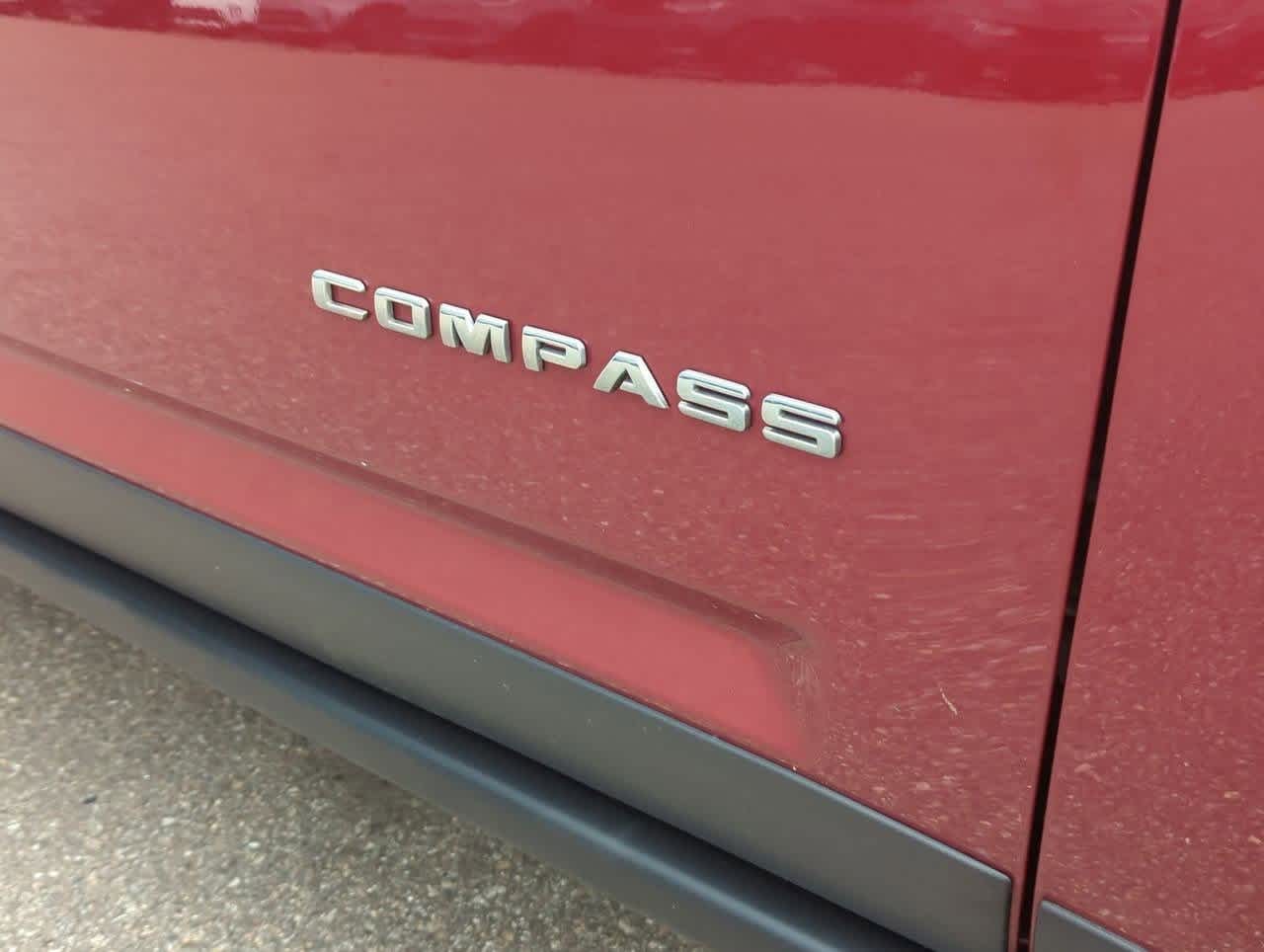Thumbnail: 2017 Jeep Compass - 12