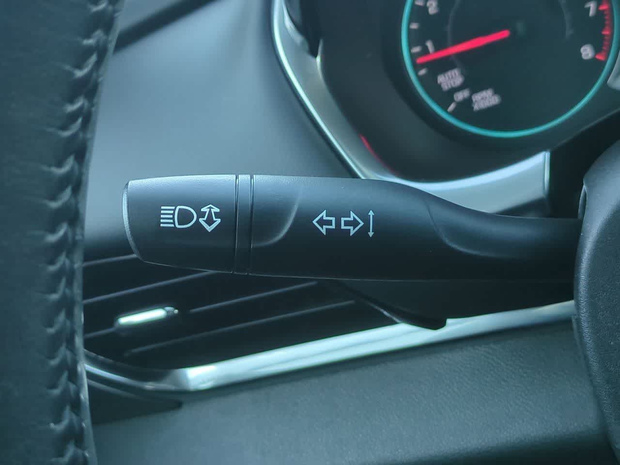 Thumbnail: 2021 Chevrolet Traverse - 27