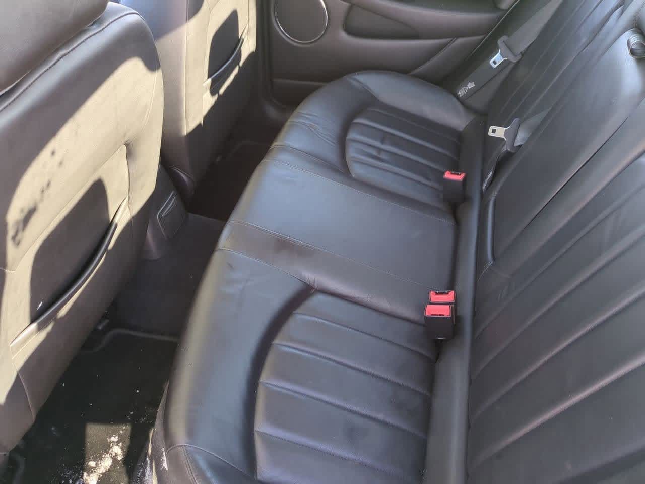 Thumbnail: 2004 Jaguar X-Type - 13