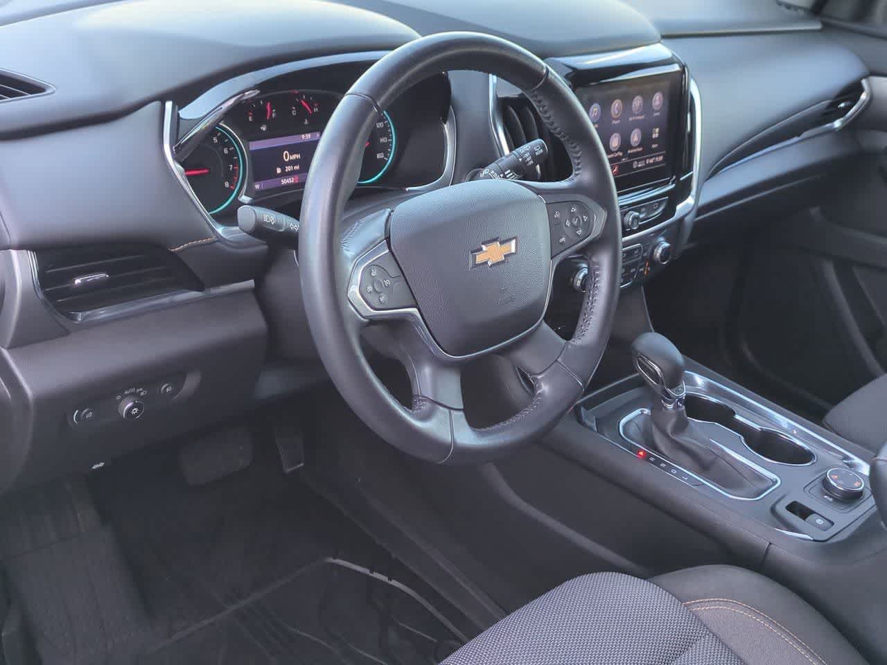 Thumbnail: 2021 Chevrolet Traverse - 2