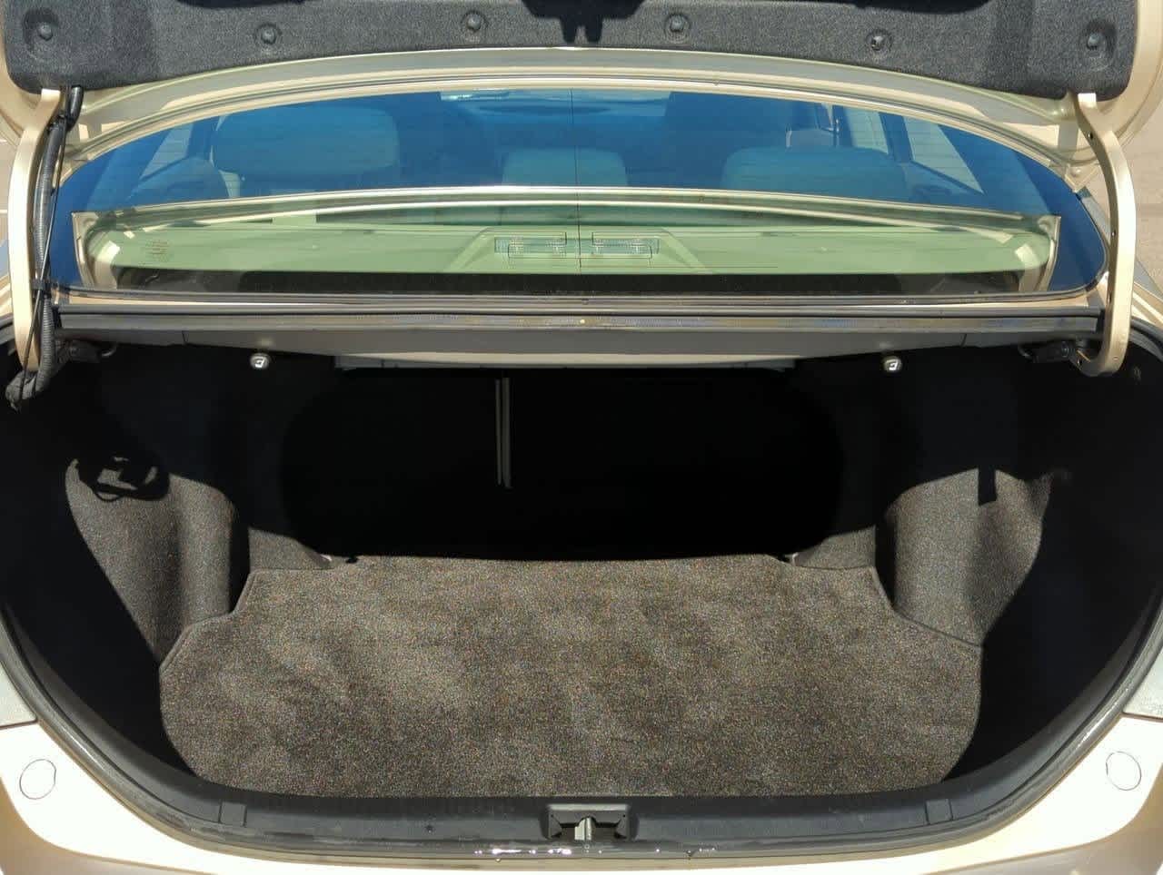 Thumbnail: 2010 Toyota Camry - 31