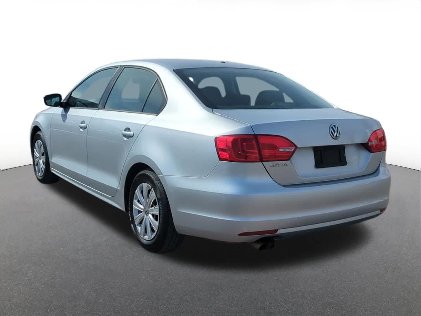Thumbnail: 2014 Volkswagen Jetta - 4