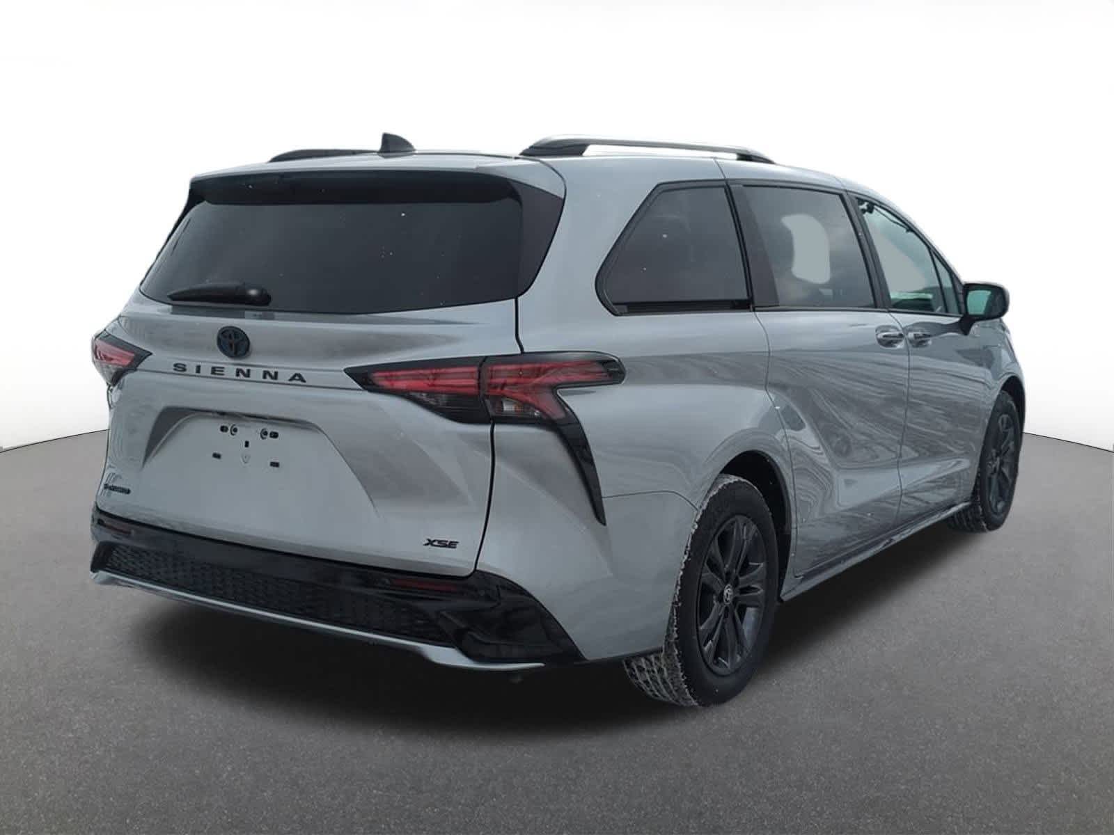 Thumbnail: 2025 Toyota Sienna - 6